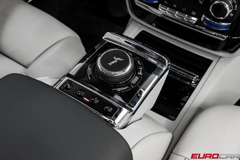 Used 2024 Rolls-Royce Phantom * FACTORY TWO-TONE * PACKAGE*Image 29
