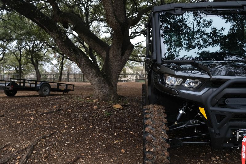 2025 Can-Am DEFENDER MAX LONE STAR CAB HD10 STEALTH BLACKImage 20