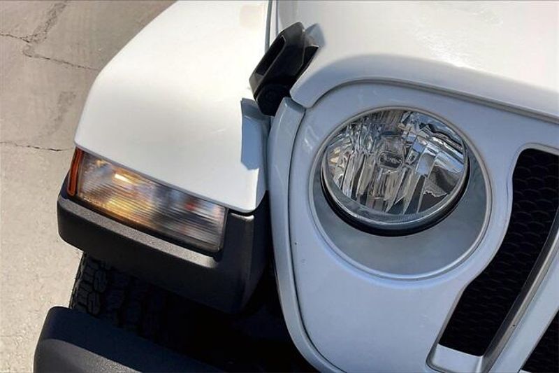 2023 Jeep Wrangler SaharaImage 25