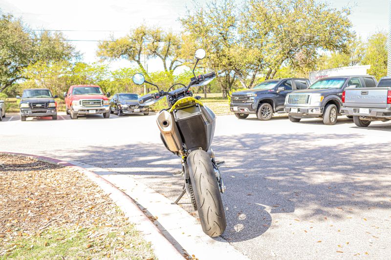 USED 2023 HUSQVARNA SUPERMOTO 701 Image 13