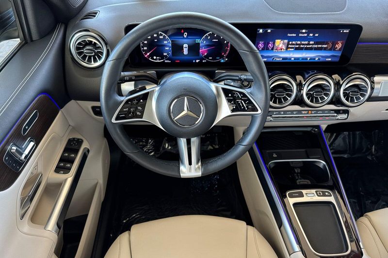 Used 2026 Mercedes-Benz GLB 250Image 16