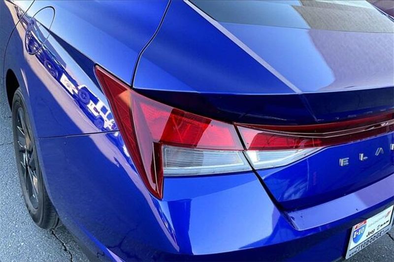 Used 2023 Hyundai Elantra SELImage 28