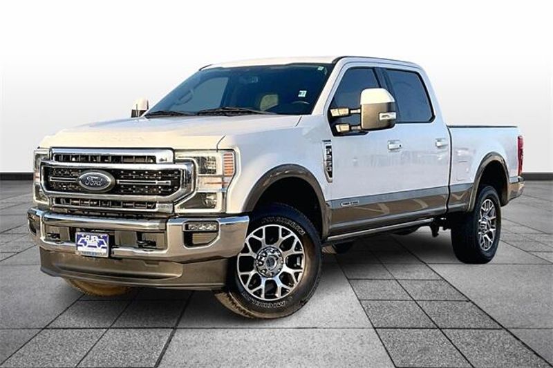 2022 Ford F-250 LariatImage 2