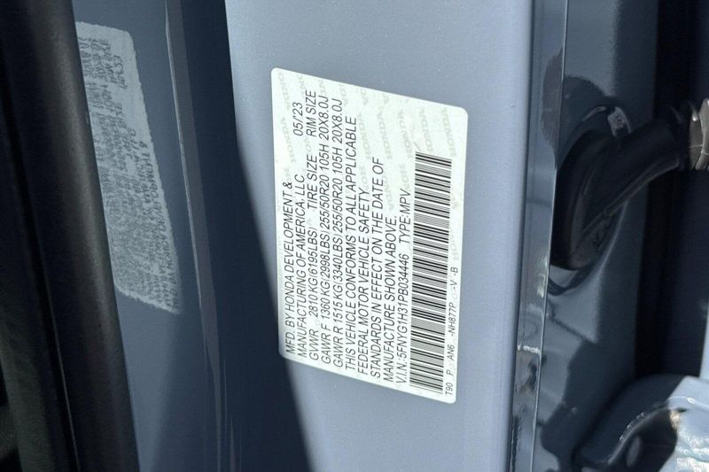 Used 2023 Honda Pilot SportImage 35