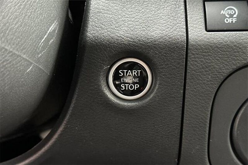 New 2025 Nissan Frontier PRO-XImage 19