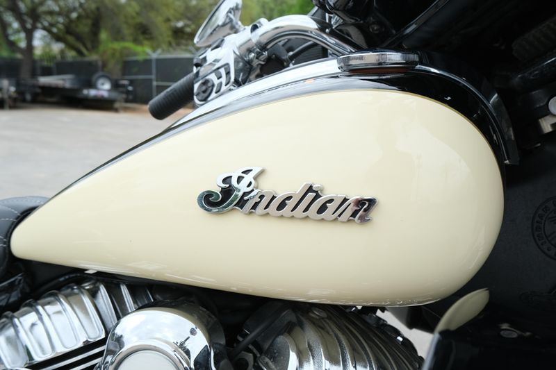 USED 2017 INDIAN MOTORCYCLE ROADMASTER Image 11