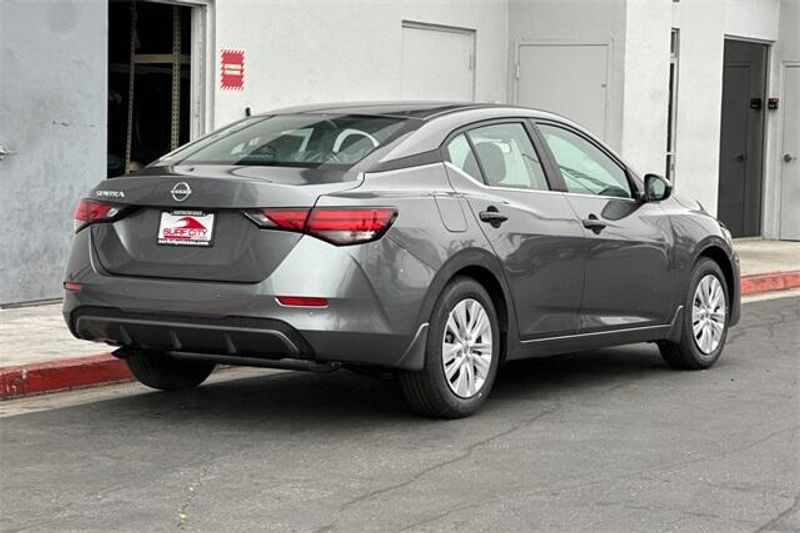 New 2025 Nissan Sentra SImage 3