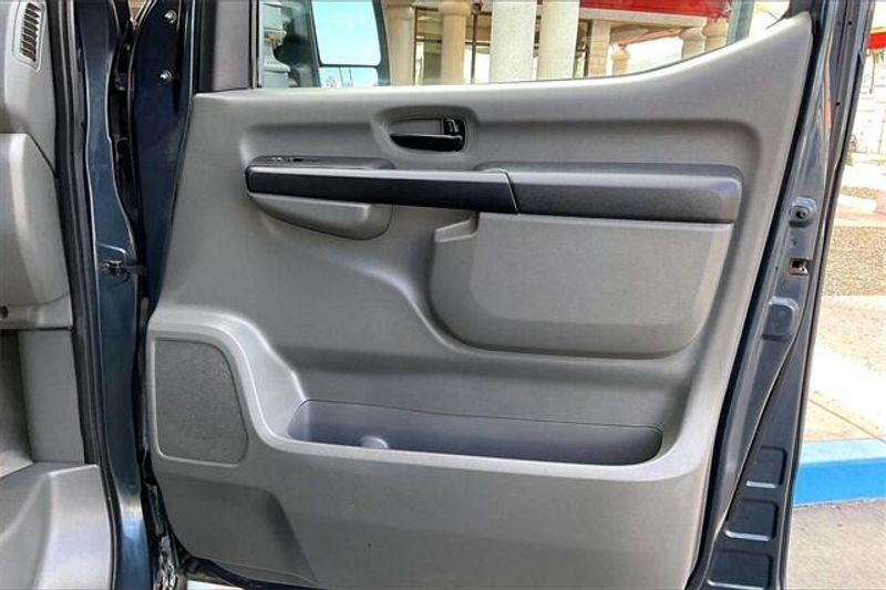 Used 2018 Nissan NV Passenger NV3500 HD SLImage 23