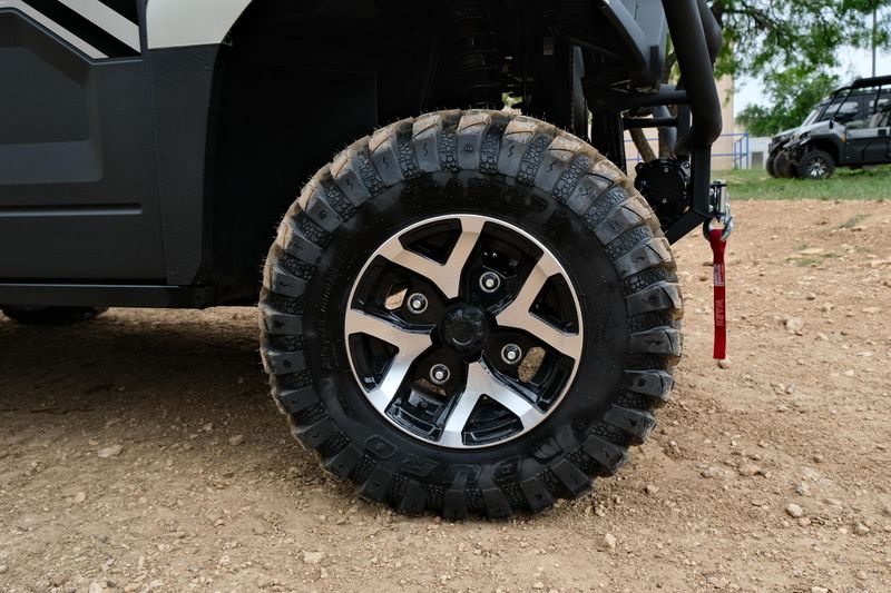 NEW 2026 KAWASAKI MULE PROMX SE Image 13