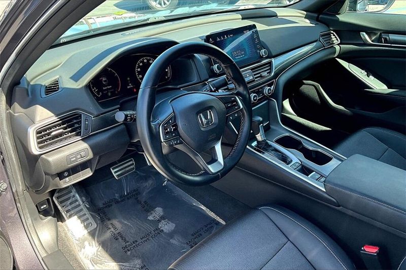Used 2020 Honda Accord SportImage 9