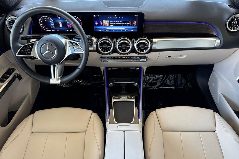 Used 2026 Mercedes-Benz GLB 250Image 15