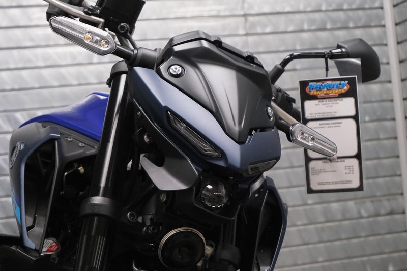 NEW 2025 YAMAHA MT03 Image 9