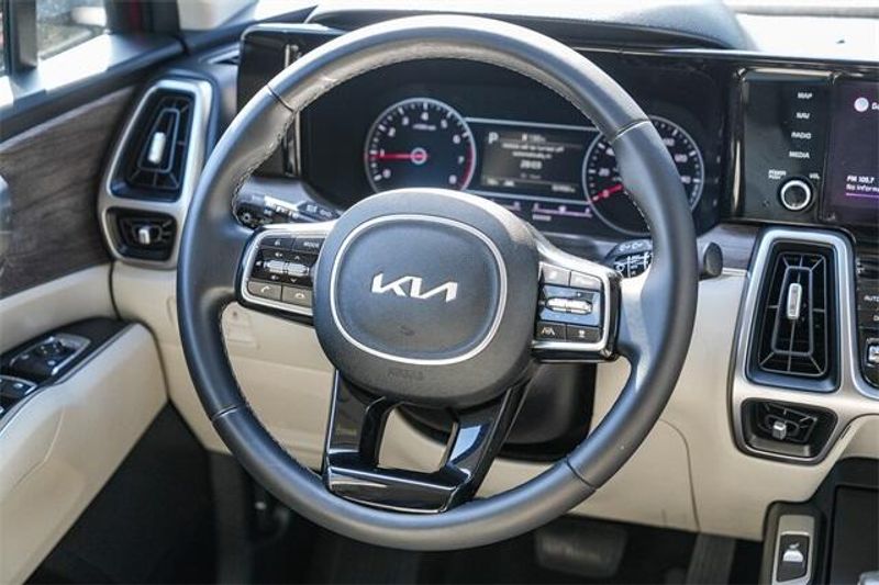 Used 2022 Kia Sorento EXImage 16
