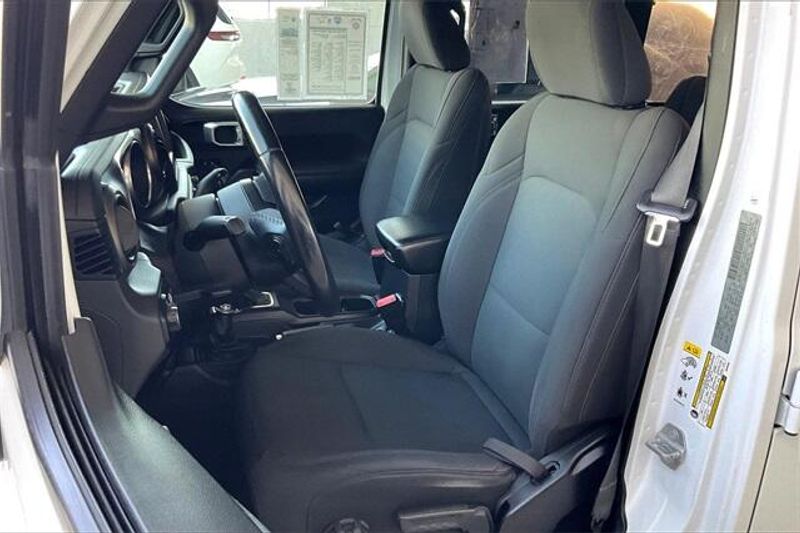 Used 2018 Jeep Wrangler Unlimited Sport SImage 24