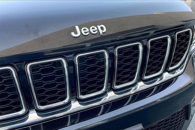 2022 Jeep Grand Cherokee LimitedImage 30