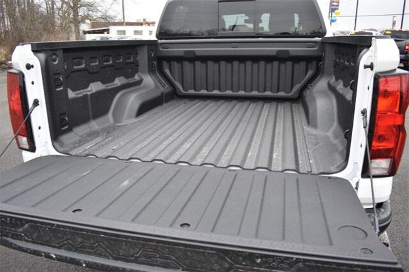 2025 Chevrolet Colorado Work TruckImage 16