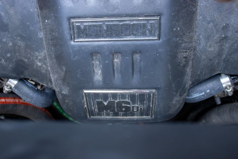 2023 MALIBU M220Image 23