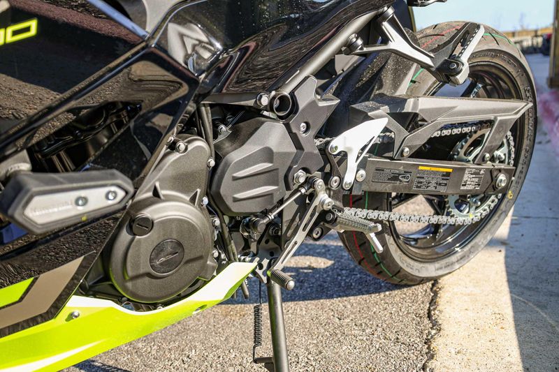 NEW 2026 KAWASAKI NINJA 500 SE ABS Image 5