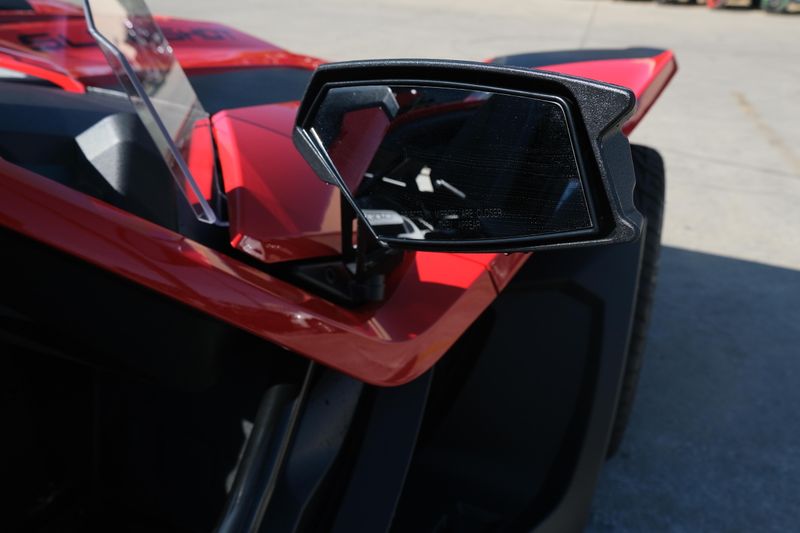 NEW 2025 POLARIS SLINGSHOT S AUTODRIVE  in a SLINGSHOT RED exterior color. Family PowerSports (877) 886-1997 familypowersports.com 