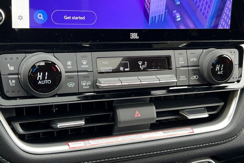 New 2026 Toyota Grand Highlander Hybrid Nightshade EditionImage 22