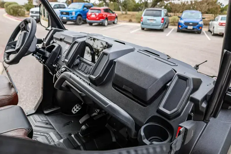 NEW 2026 CFMOTO UFORCE U10 PRO Image 11