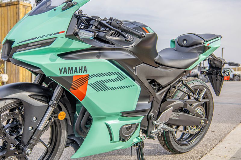 NEW 2026 YAMAHA YZFR3 ABS Image 22