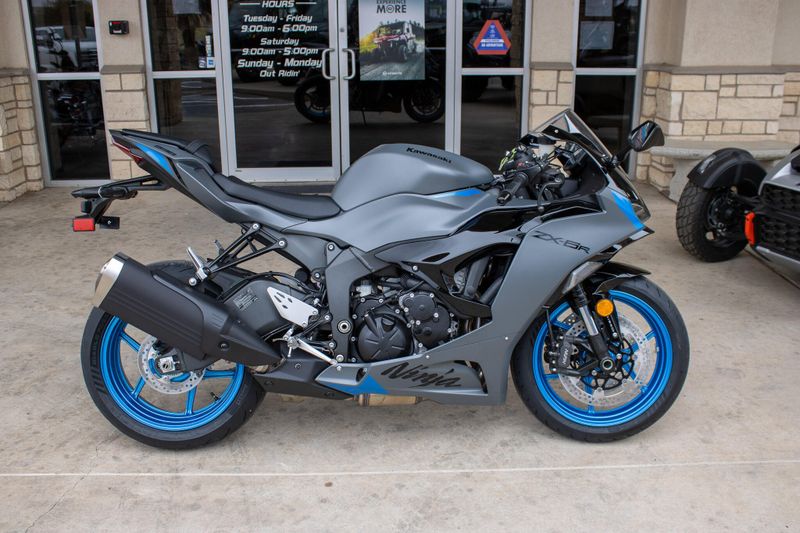 NEW 2026 KAWASAKI NINJA ZX6R Image 1