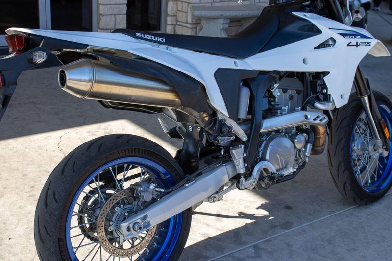 USED 2025 SUZUKI DRZ4SM Image 8