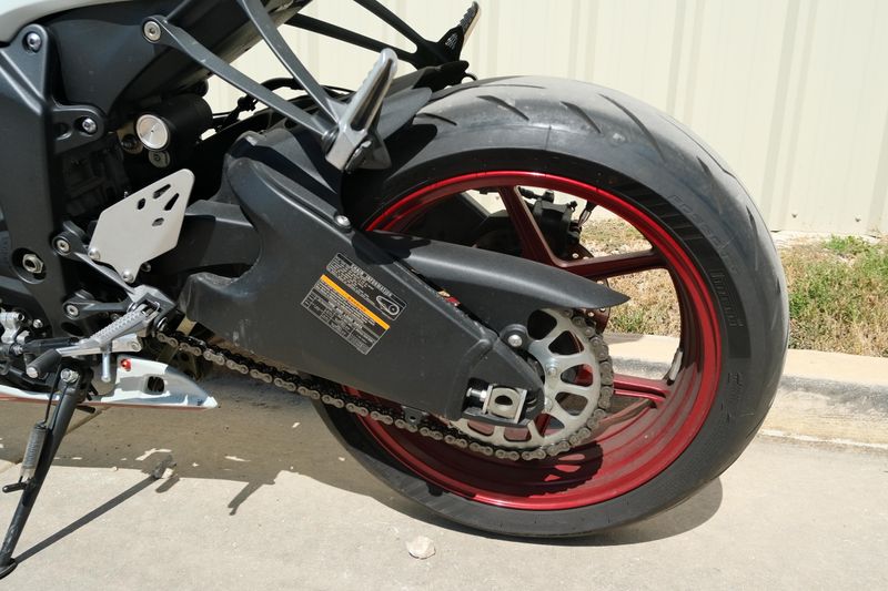 USED 2024 KAWASAKI NINJA ZX6R Image 18