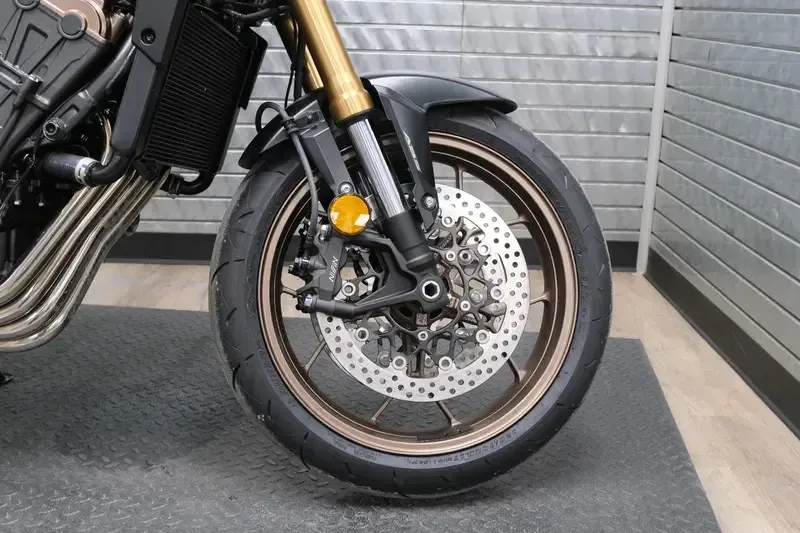 NEW 2026 HONDA CB650R ECLUTCH Image 16