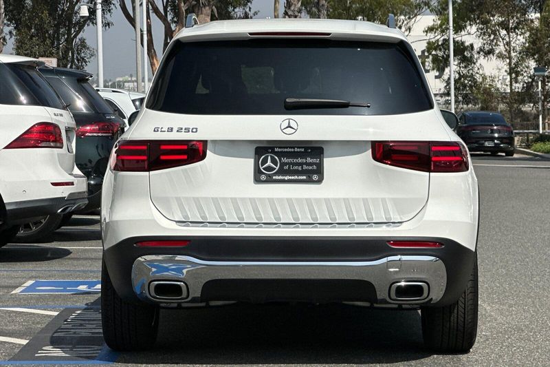 New 2026 Mercedes-Benz GLB 250Image 5