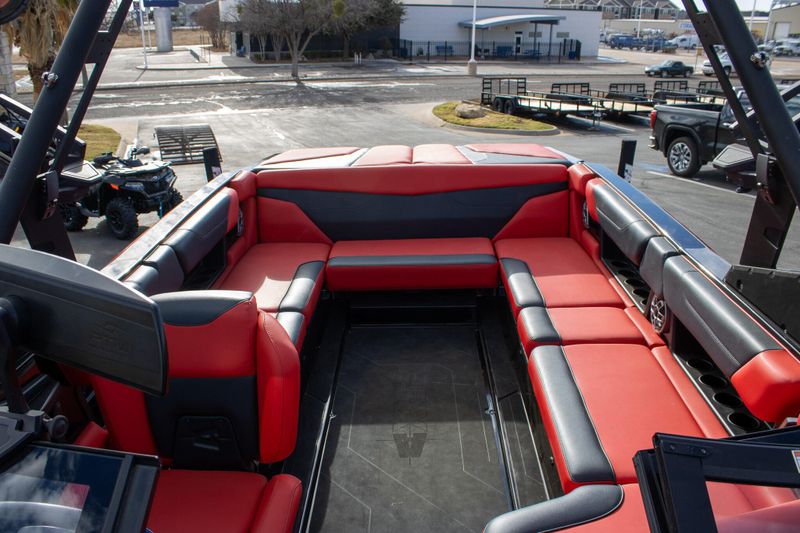 2023 AXIS A24Image 30