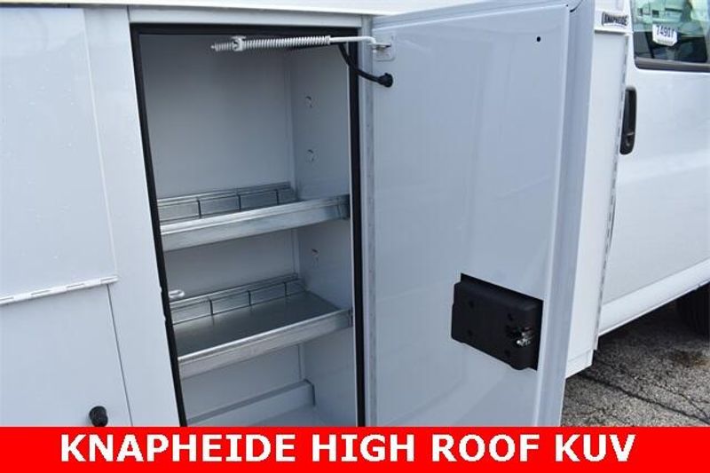 New 2025 Chevrolet Express 3500 Work VanImage 14