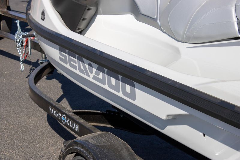 NEW 2026 SEADOO GTX LIMITED 325 WITH SOUND SYSTEM Image 9