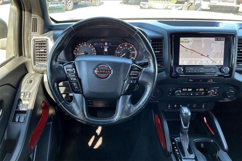 Used 2023 Nissan Frontier PRO-XImage 4