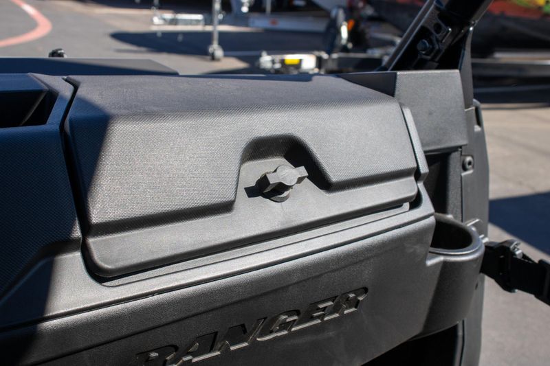 NEW 2026 POLARIS RANGER CREW 1000 PREMIUM Image 20