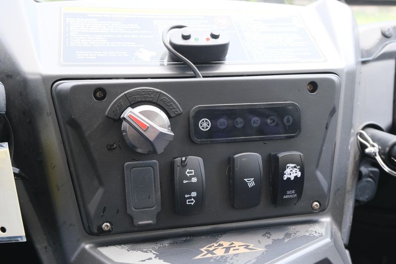 USED 2025 YAMAHA YXZ1000R EPS SS XT-R Image 23