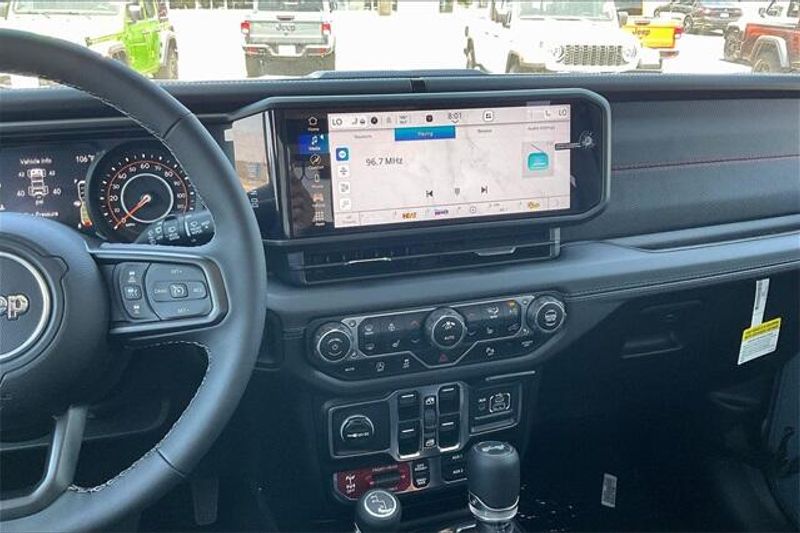New 2025 Jeep Wrangler 4-door RubiconImage 5