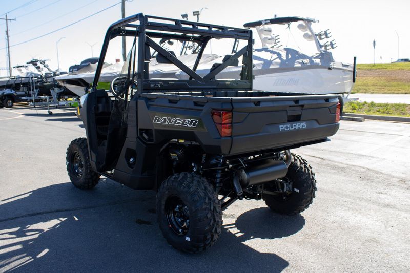 NEW 2025 POLARIS RANGER 1000 EPS Image 5