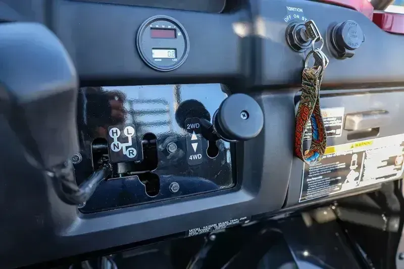 NEW 2026 KAWASAKI MULE 4010 TRANS4X4 Image 13