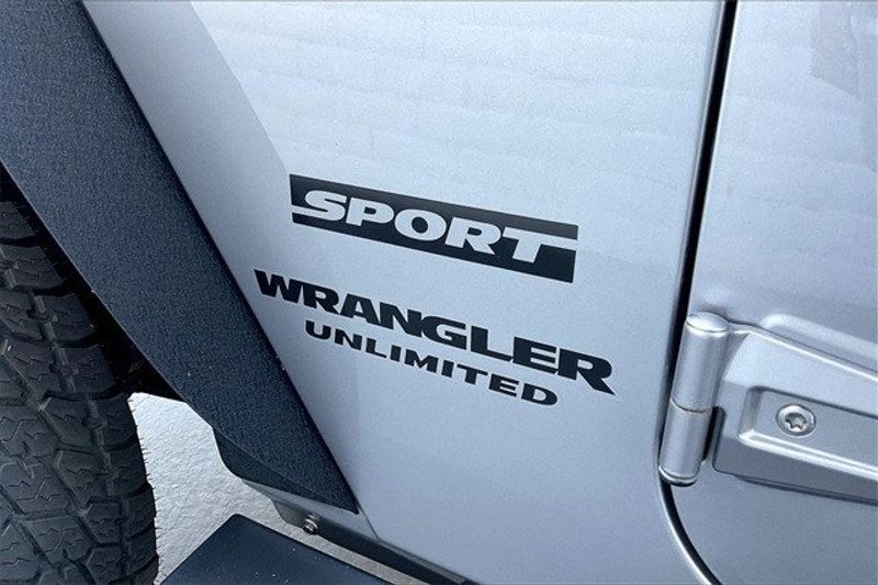 2017 Jeep Wrangler Unlimited SportImage 31