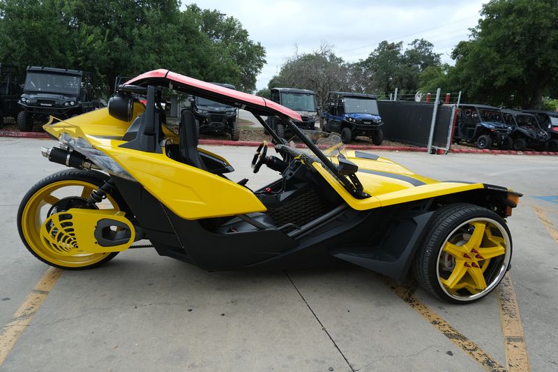 2019 Polaris SLINGSHOT SL ICON 49ST DAYTONA YELLOWImage 7