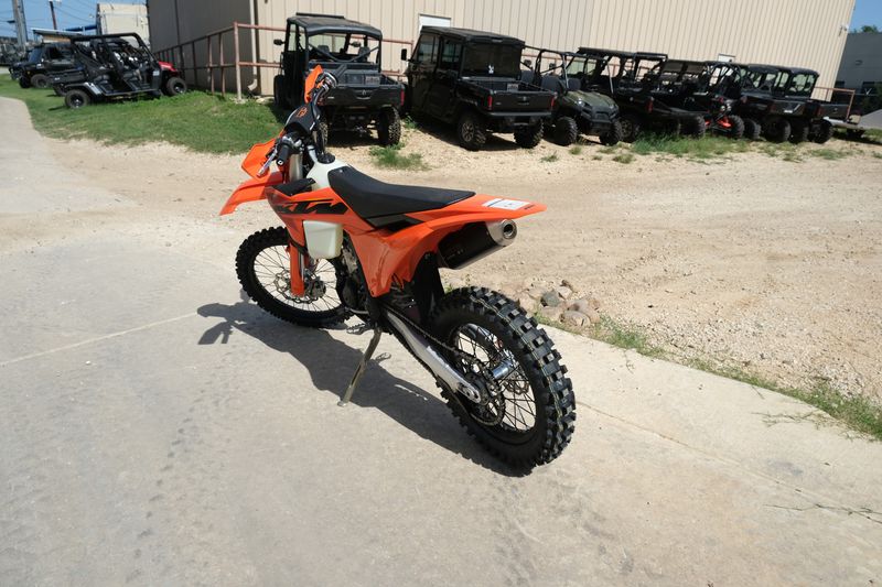 2025 KTM 250XCFImage 5