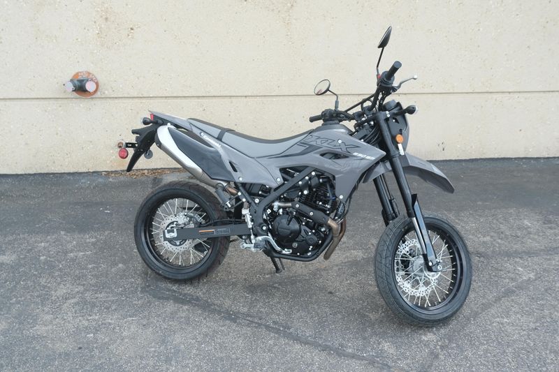 2025 Kawasaki KLX230SM ABS BATTLE GRAY Image 2