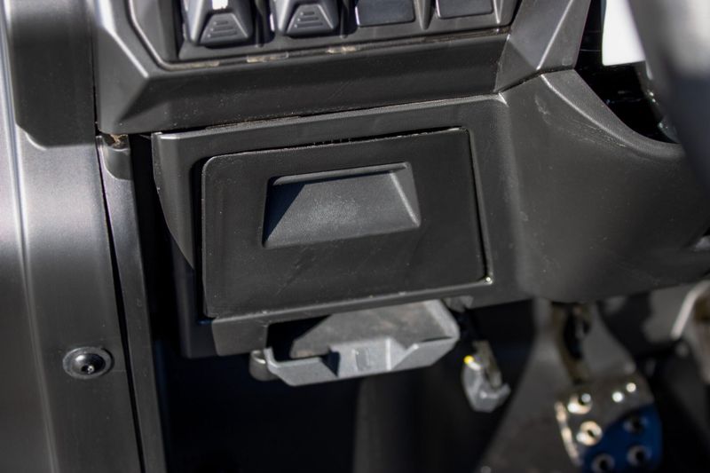 NEW 2026 CAN-AM DEFENDER XT HD11 WITH 1025 INCH TOUCHSCREEN Image 27