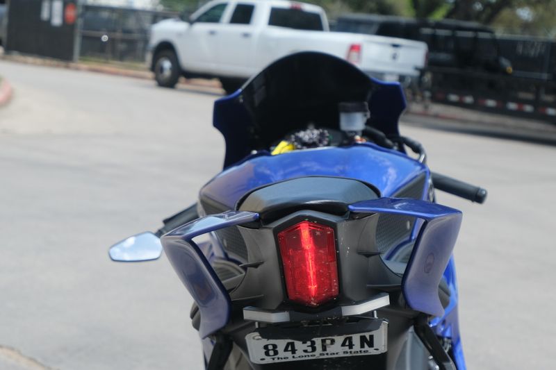 Used 2018 Yamaha YZFR6 BLUE Image 5