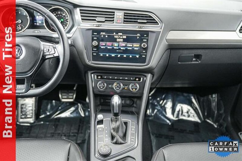Used 2021 Volkswagen Tiguan 2.0T SE R-Line BlackImage 14