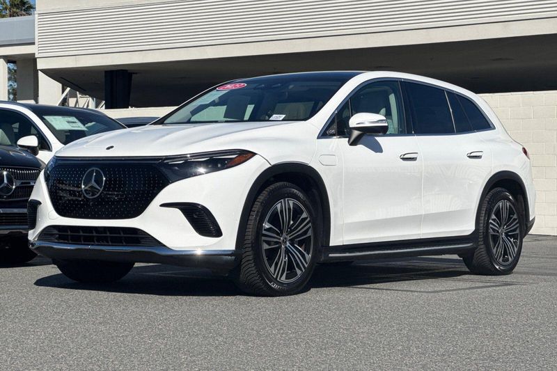 Used 2023 Mercedes-Benz EQS 450Image 8