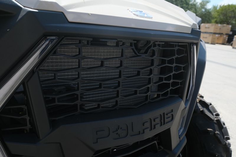 NEW 2026 POLARIS RZR TRAIL ULTIMATE Image 9