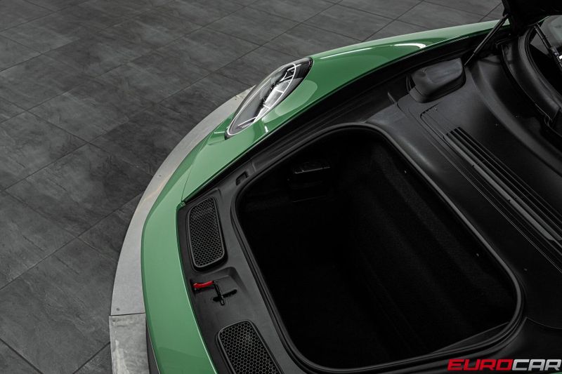 Used 2026 Porsche 911 GT3Image 11